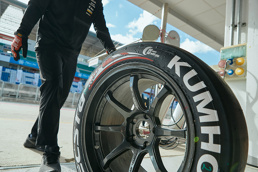 Kumho Tire sviluppa pneumatici su misura per le competizioni TCR