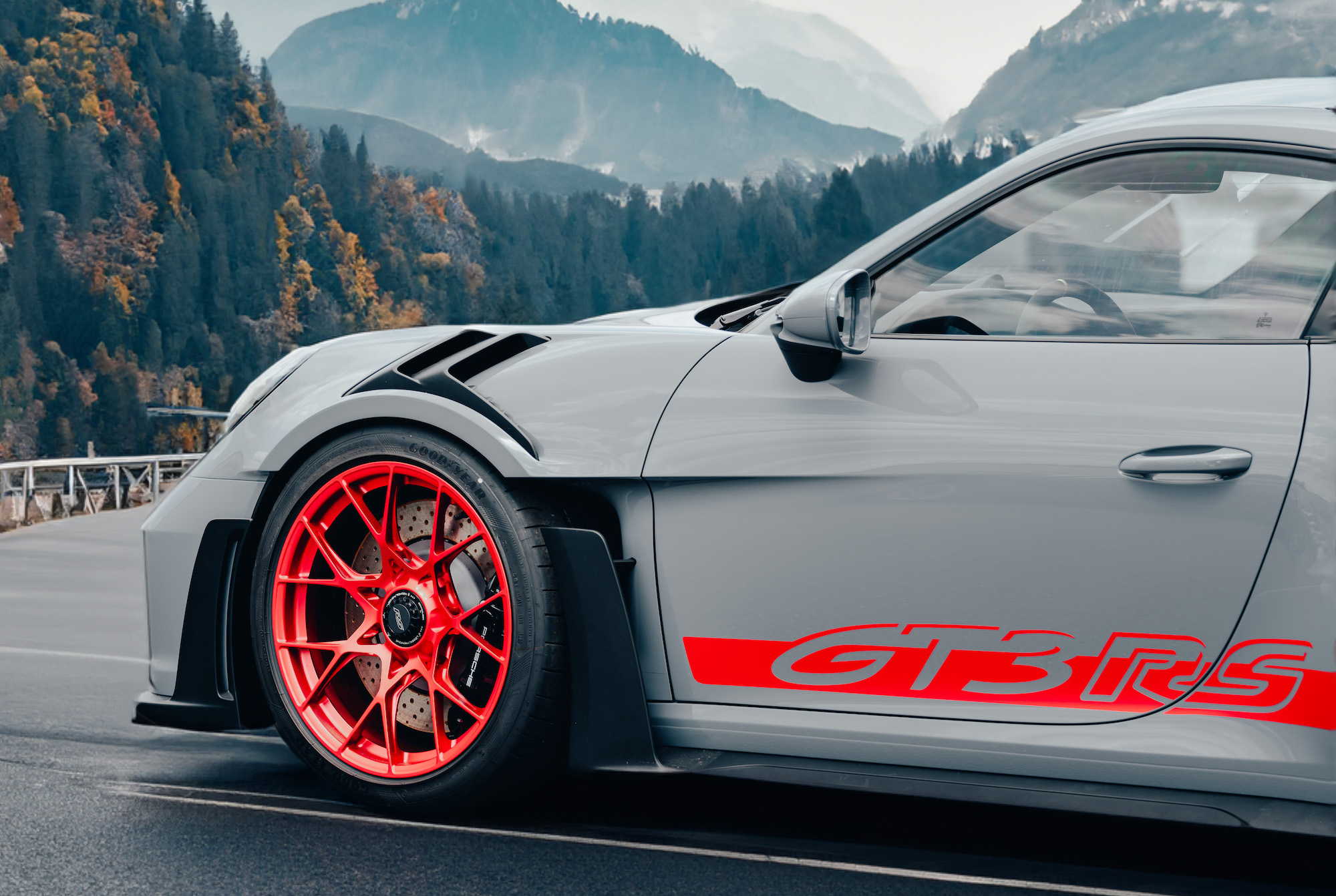 Goodyear Eagle F1 Supersport R e RS scelti da Porsche per la 911 GT3 RS