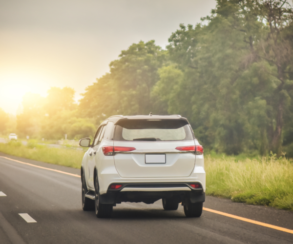 Come proteggere l’auto dai raggi solari in Estate