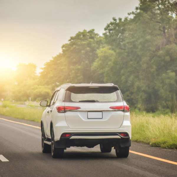 Come proteggere l’auto dai raggi solari in Estate