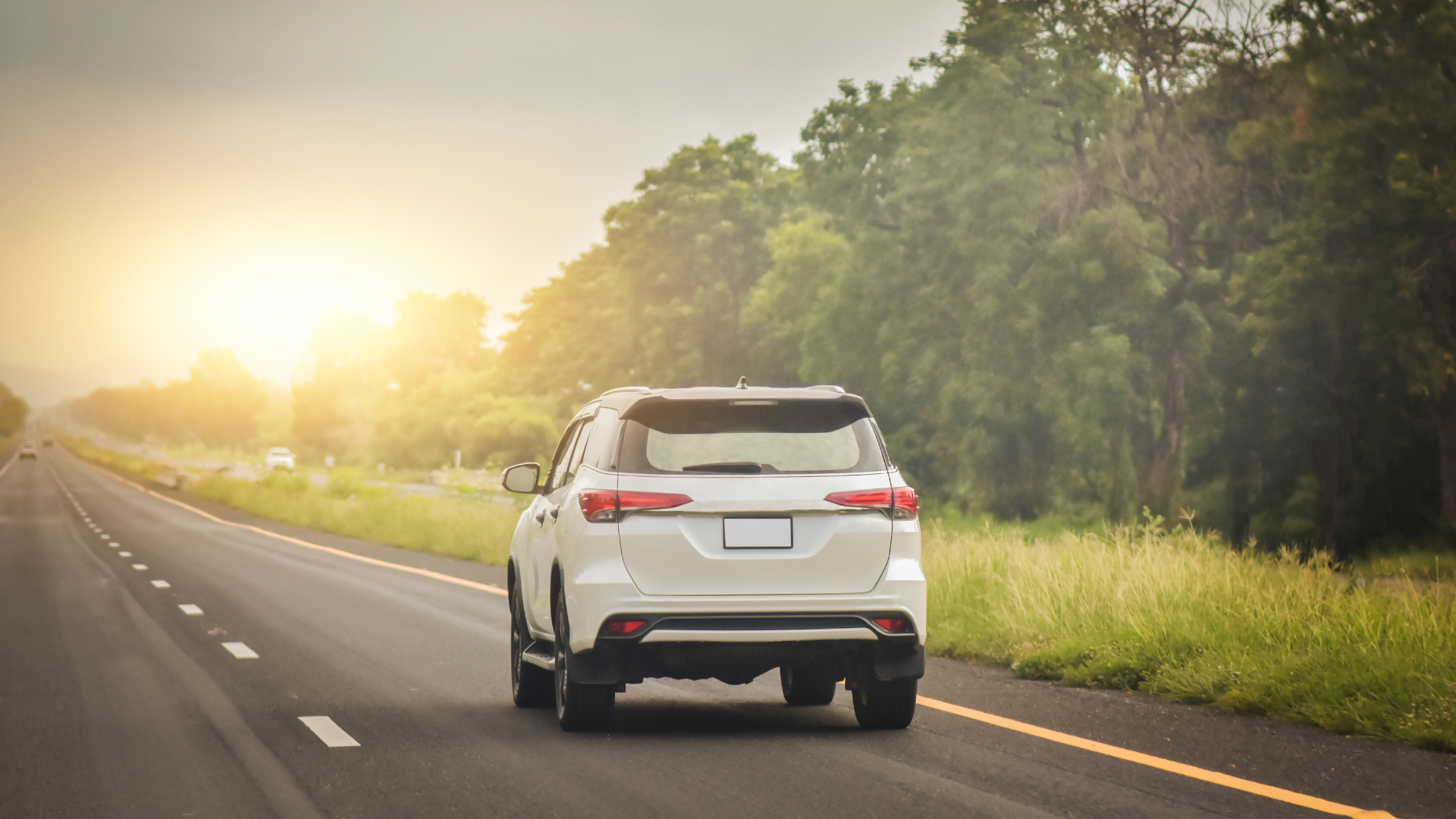 Come proteggere l’auto dai raggi solari in Estate