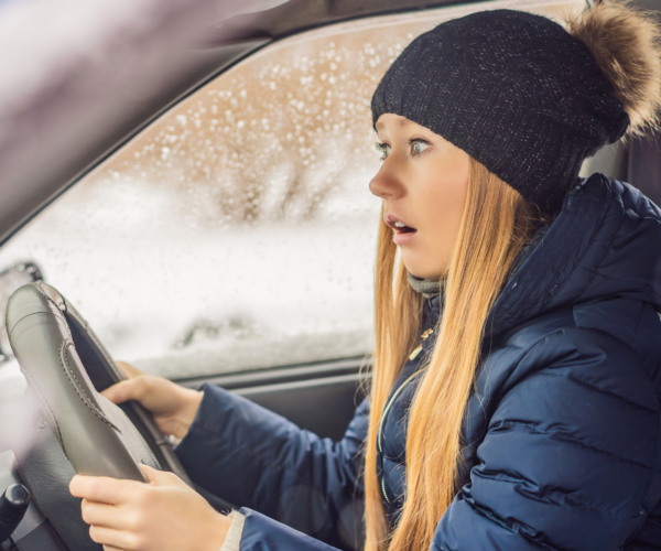 Auto ferma al freddo: consigli per il mantenimento e l’accensione dopo le gelate