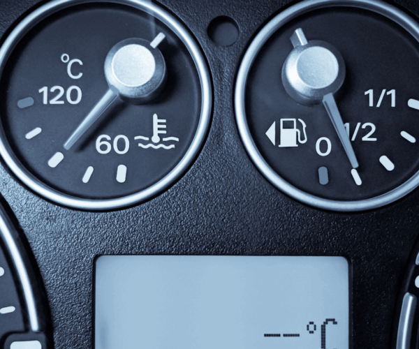 Consumi in aumento con il caldo? Ecco come risparmiare carburante in estate