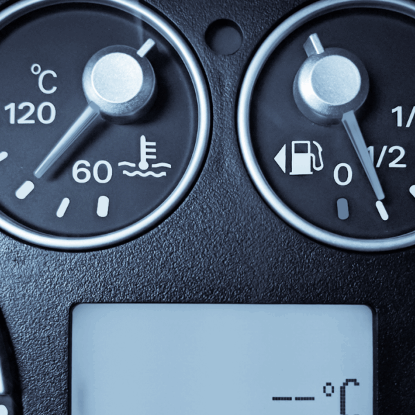 Consumi in aumento con il caldo? Ecco come risparmiare carburante in estate