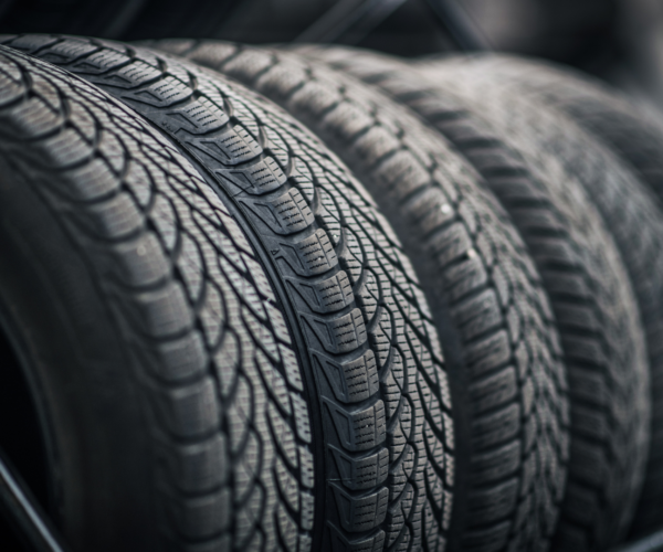 MANTENERE I PNEUMATICI IN CONDIZIONI OTTIMALI: UNA GUIDA PRATICA ALLA MANUTENZIONE