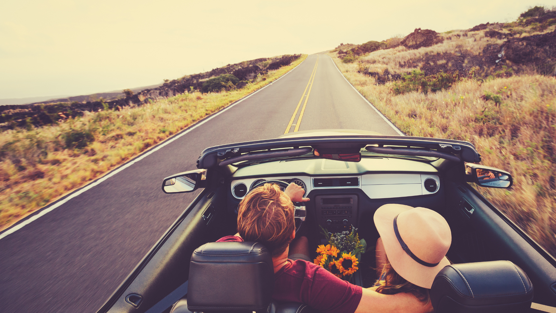 Cosa tenere in auto per un’estate senza imprevisti